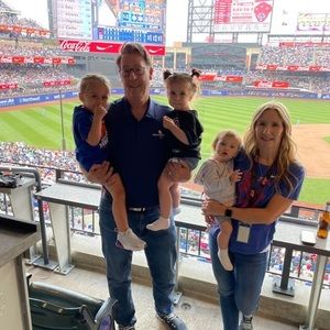 Meet your Posher, Dawn